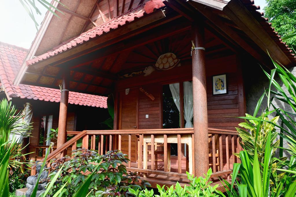 G LUna Huts by WizZeLa Nusa Lembongan Exterior foto