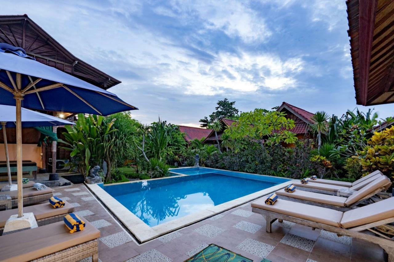 G LUna Huts by WizZeLa Nusa Lembongan Exterior foto