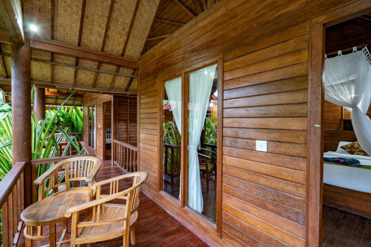 G LUna Huts by WizZeLa Nusa Lembongan Exterior foto