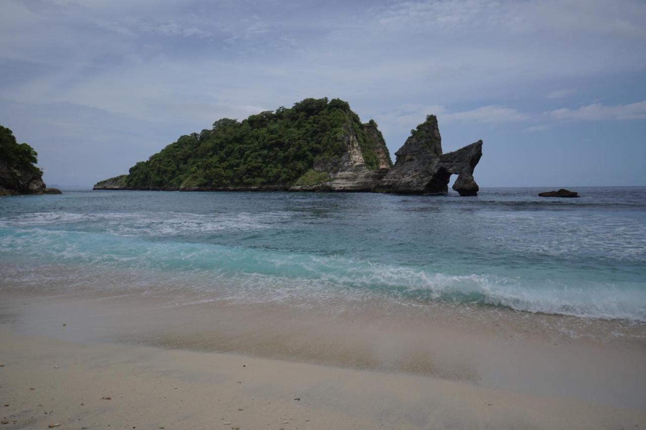 G LUna Huts by WizZeLa Nusa Lembongan Exterior foto